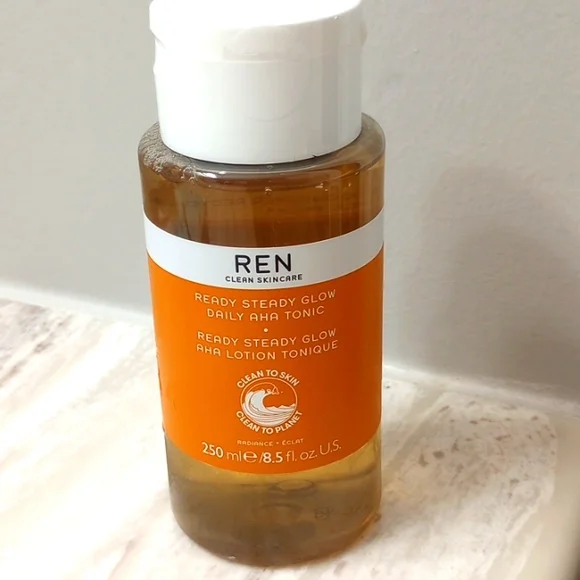 REN AHA TONER - Picture 1 of 2